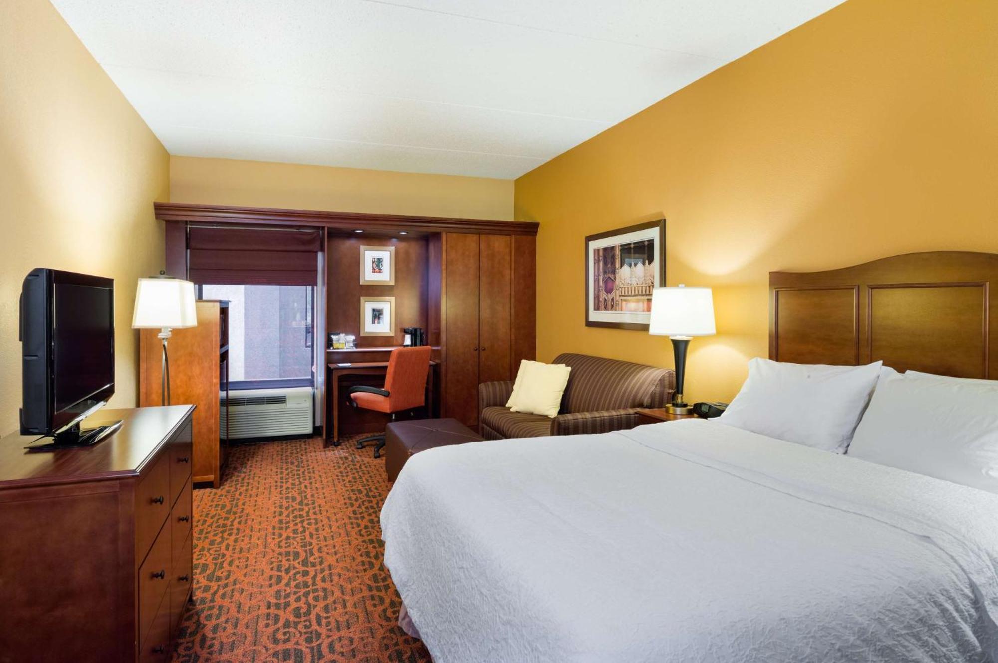 Larkspur Landing Carlisle Hotel Exterior photo