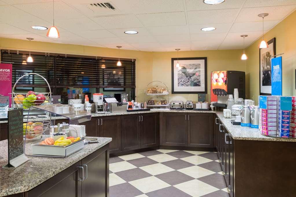 Larkspur Landing Carlisle Hotel Restaurant photo